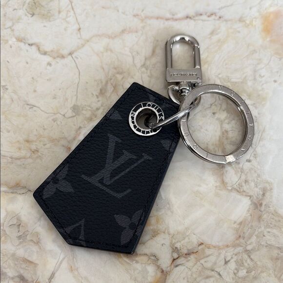 Louis Vuitton Eclipse Porte Cles Enchappe Key Holder Chain Bag Charm Unisex - Picture 1 of 7